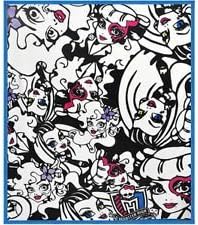 Amazon.com: Monster High Scaris Throw : Home & Kitchen