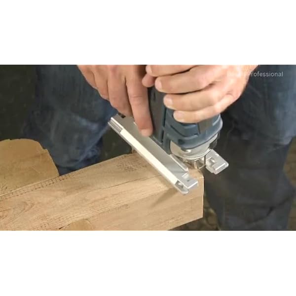 Bosch Professional Stichsäge GST 150 CE (780 Watt, Schnitttiefe Holz max: 150 mm, ohnne Schlauch, im Koffer) – Bild 7