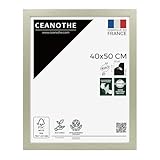 FORMAT IDEAL : Le cadre Karma Bois FSC format 40x50 cm met en avant et protège une photo 40x50 cm et 50x40 cm mais aussi d’autres formats si vous utilisez un passe-partout. Les cadres 10x15 cm, 13x18 cm, 15x20 cm et 18x24 cm ont une cravate au dos pour être posés debout. Tous nos cadres peuvent être fixés au mur à l'horizontale comme à la verticale grâce à leurs attaches au dos.