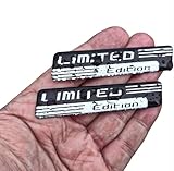 Juego de 2 emblemas cromados autoadhesivos 3D hechos de resina de poliuretano y capa metálica cromada.