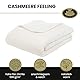 Gözze - Premium Cashmere-Feeling Wohn- und Kuscheldecke, 500 g/m², 130 x 170 cm - Wollweiß