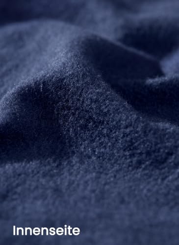 Bufanda Trigema Azul con diseño clásico y versátil para complementar tu estilo de invierno 3