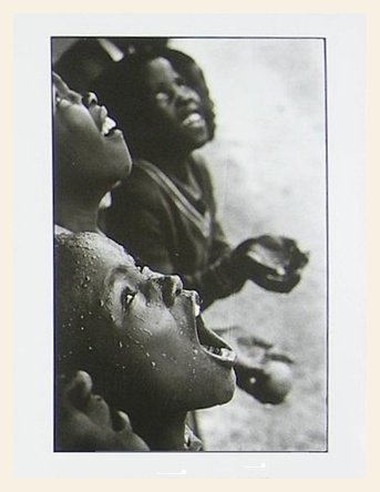 Chris Steele Perkins o. T. Póster artístico en marco de madera de arce blanco barnizado 24 x 30 cm