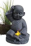 buddha tabletop fountain with led light Diese schöne Gartenfigur wurde aus Kunststein hergestellt. Durch ihre Größe und der detaillierten Verarbeitung fällt diese Solar-Gartenfigur direkt ins Auge.