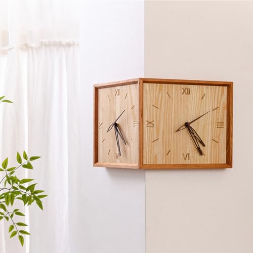 Horloge murale d'angle double face : l'heure visible partout dans la pièce