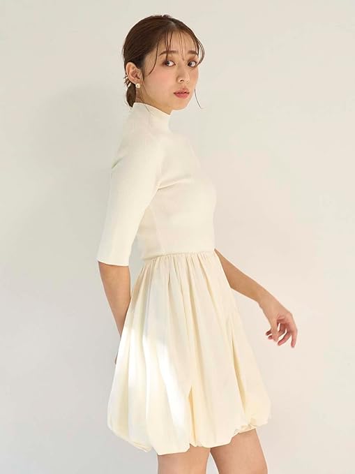 タグ付き新品✨SNIDEL　バルーンドッキングミニワンピース　1サイズ　白 タグ付き新品✨SNIDEL バルーンドッキングミニワンピース 1