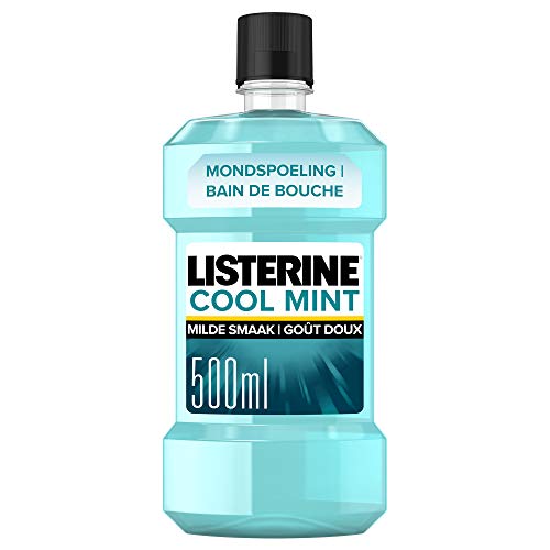 LISTERINE Cool Mint Mild mondwater, mondspoeling met een milde muntsmaak voor bestrijding van schadelijke bacteriën voor gezond tandvlees, 500ml