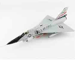 ★美品1/72 F-106A ダイキャストモデル★箱付き！ Amazon | トランペッター 1/72 アメリカ空軍 F-106A デルタ