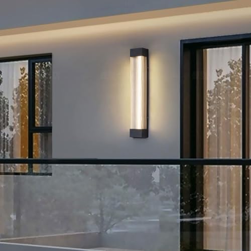 Lámpara LED de pared exterior impermeable para iluminar patios oscuros 3