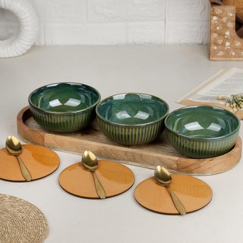 Image of The Earth Store Glam Green Ceramic Bowl Serving Set - 3 Bowls (500ml Each) with Wooden Tray, 3 Spoons & 3 Multipurpose Lids /Coaster - for Snacks, Curries, Desserts & Fruits