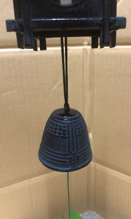 南部鉄製　風鈴　閣　屋形型　特大 Amazon.co.jp: 南部鉄製 風鈴 閣 屋形型 特大 : DIY・工具・ガーデン