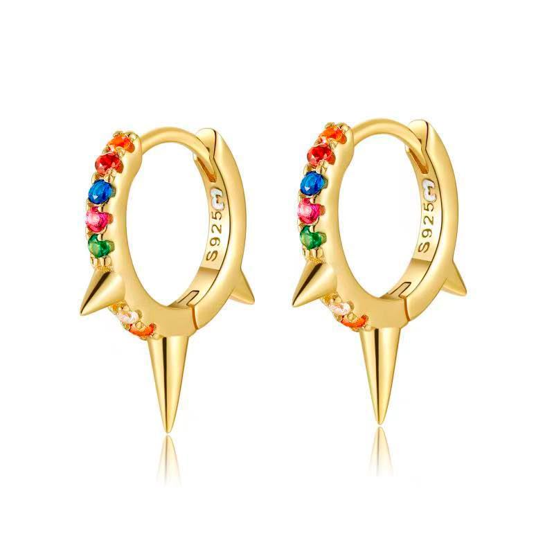 MARLION JEWELSPendientes de Plata de Primera Ley (S925) Aros Puntiagudos, Decorados por Pequeñas Circonitas de Colores. Pendientes acabados en Plata o Baño Oro 18K. Perfecto Regalo Cumpleaños. Joyería para mujer.