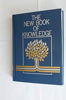 Paperback New book of knowledge annual 2000 Book