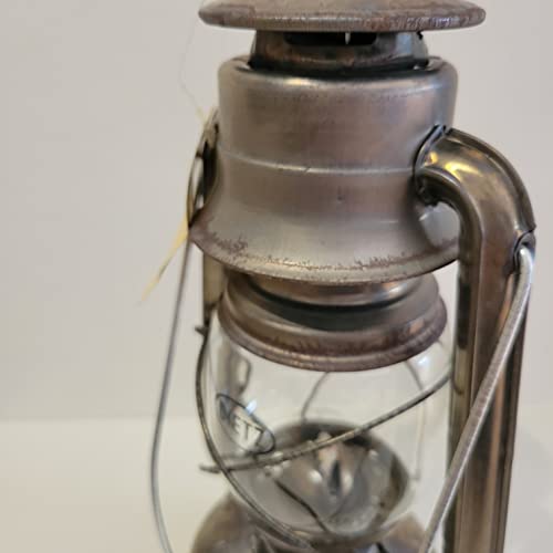 Dietz #76 Original Oil Burning Lantern (Unfinished (Rusty)) - Thumbnail 2