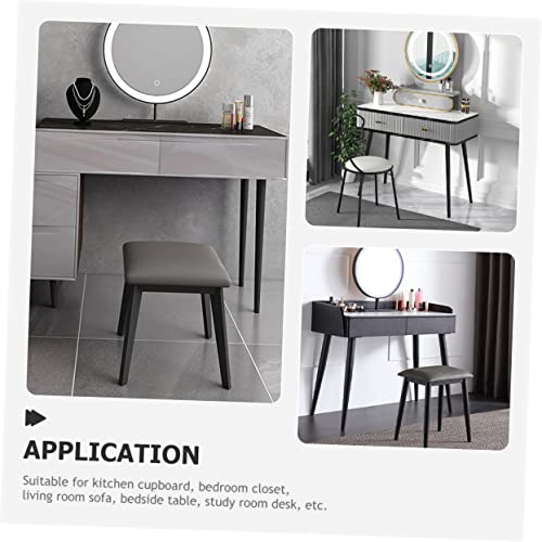 Patas para muebles de metal negro: cambia el estilo de tu sofá o mesa 4