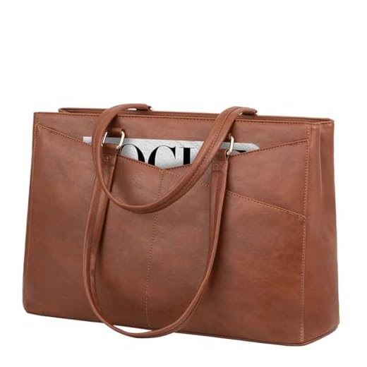 17+ Fall Outfit Ideas for Women That Always Look Stylish Brown Tote Bag