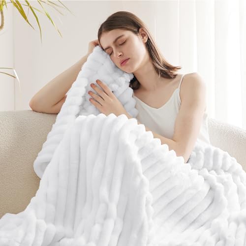 Bedsure Soft Throw Blanket for Couch Decor Gifts Bright White 50"x70" by Bedsure - Used condition - Image 4