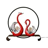 Construite pour durer avec un savoir-faire résistant éclats, cette décoration d'intérieur de collection conserve son aspect impeccable tout long de la saison, servant d'héritage précieux pour les ménages modernes