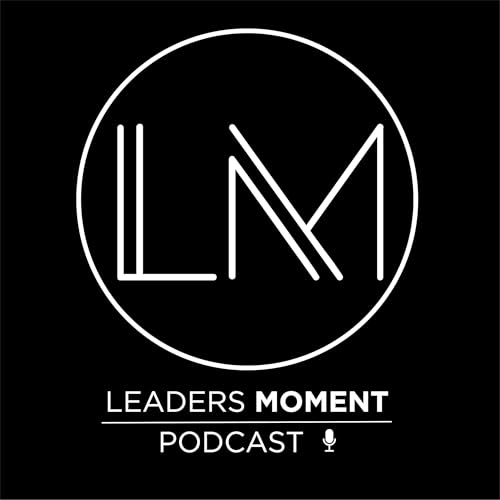 Looking Back and Moving Forward Podcast Por  arte de portada