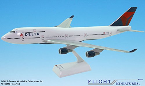 Amazon.co.jp: Boeing 747-400 デルタ航空 1/200スケールモデル : おもちゃ