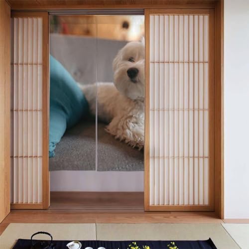 のれん カーテン モダンなリビングルームのソファーでリラックスしたかわいいマルチーズ犬 柔らかい おしゃれ 玄関 キッチン リビング 台所 飲食店 出入り口 開店祝い 新築祝い 仕切り 遮光 暖簾 カーテン 幅86丈143cm34x56inch