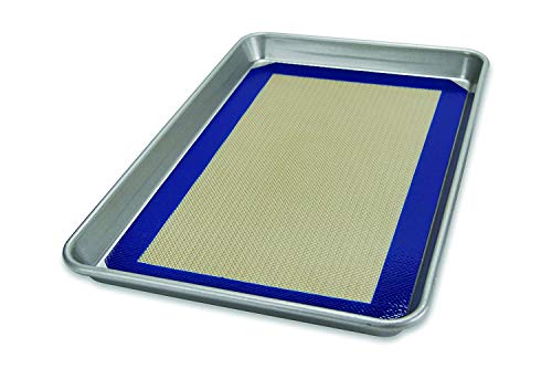 USA Pan Bakeware Nonstick Half Sheet Pan and Silicone Mat Set, 1 EA by USA Pan - Used condition - US$17.90