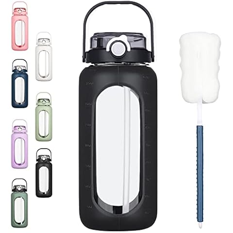 BLUEGO 1.8 l Glas-Wasserflaschen mit Strohhalm, Zeitmarkierung, halbe Gallone, große motivierende Wasserflasche mit Silikonhülle, große Glas-Wasserkanne Cover