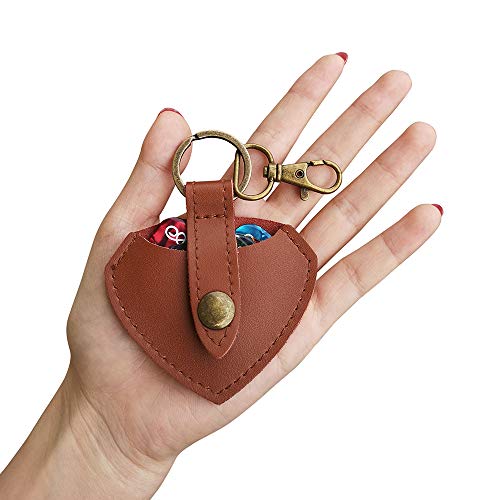 Rayzm Keychain porte-médiators avec médiators 6pcs, sacoche en cuir pour plectres guitare, cravate bouton tête de serre… - Les Beatles, Paul McCartney, John Lennon, RIngo Starr, George Harrison Rayzm Keychain porte-médiators avec médiators 6pcs, sacoche en cuir pour plectres guitare, cravate bouton tête de serre… – Image 3