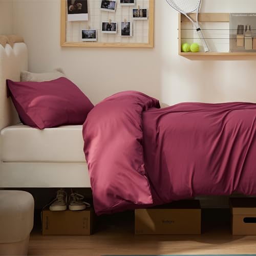 Image of Bedsure Twin /Twin XL Duvet Cover, Soft Double Brushed Bedding Set, Dark Red | For Kids & Adults, 68 inchx90 inch Comforter Cover, Hotel Luxury, All Season, Breathable, Easy Care, Lightweight, Zipper Closure