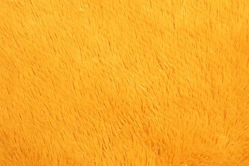 Tapis moderne jaune moutarde fausse fourrure et descente de lit épaisse