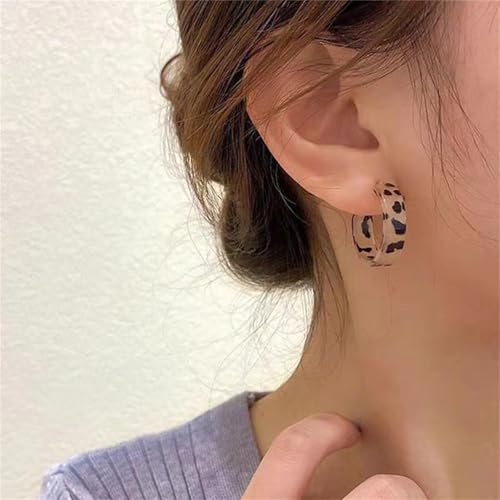 Leopard Acrylic Small Hoop Earrings 925 Sterling Silver Elegant Tortoise Shell Resin Round Circle Geometric Lightweight Thick Open Stud Earrings for Women Minimalist Christmas Party Fashion Jewelry Gifts2