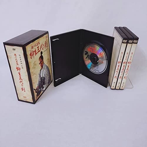 徳川武芸帳 柳生三代の剣 DVD-BOX Amazon.co.jp: 徳川武芸帳 柳生三代の剣 DVD-BOX (松本幸四郎