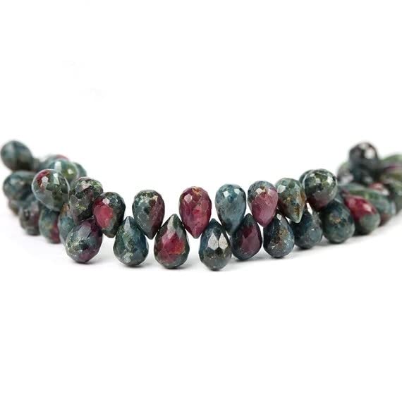 Ruby Zoisite briolettes haut de gamme en pierres semi-précieuses facettées