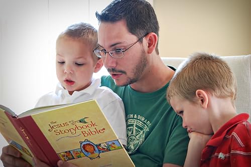 The Jesus Storybook Bible, Read-Aloud Edition: Every Story Whispers His Name - Image 20