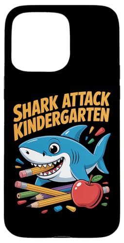 SHARK ATTACK KINDERGARTEN T ct L_[K[e X}zP[X iPhone 15 Pro Max p