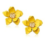 WUWEIJIAJIA Boho Flower Stud Earrings with White Pearl - Daisy Dangle Drop Earrings with Gold Flower Bud (Yellow)
