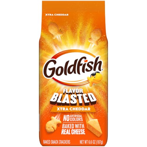 Image of Goldfish Flavor Blasted Xtra Cheddar Cheese Crackers, 6.6 Oz Bag (Pack of 6)