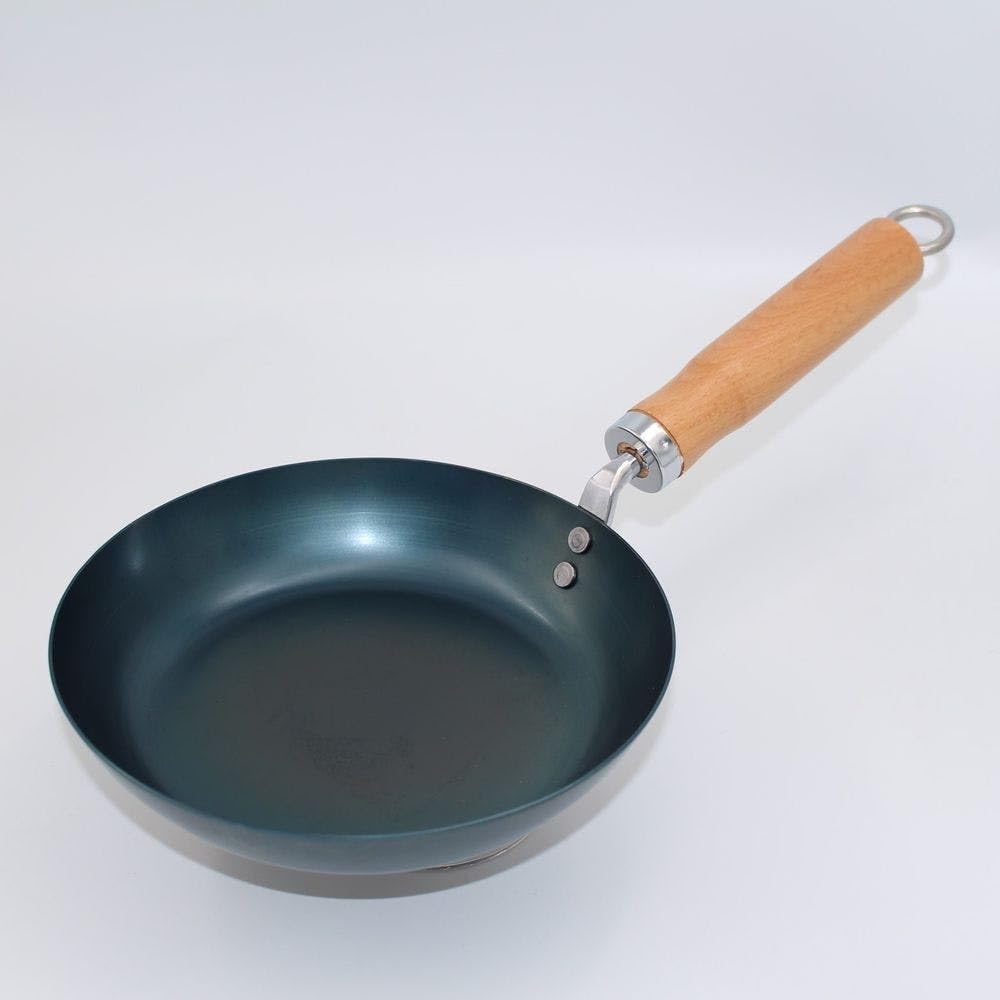 Amazon | カインズ(CAINZ) 鉄フライパン 20cm IH・ガス火対応