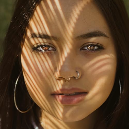 ZMANYIJEW 16G Minimalist Lines Septum Rings Stacked Gold Septum Ring Septums Clicker Nose Ring Piercing for Women Men2