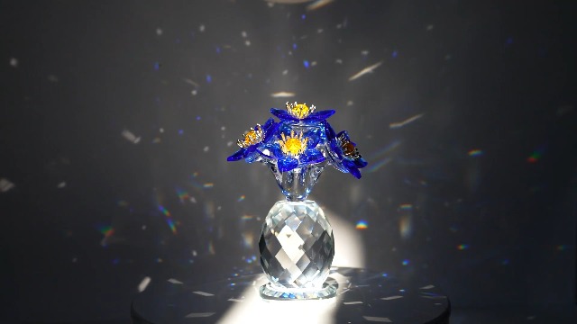 KRISININE Crystal Christmas Flower Figurine 3.8in Tall Glass Flower Ornament Collectibles for Home Decor Table Centerpiece Glass Bouquet Flowers Keepsake for Christmas(Blue)