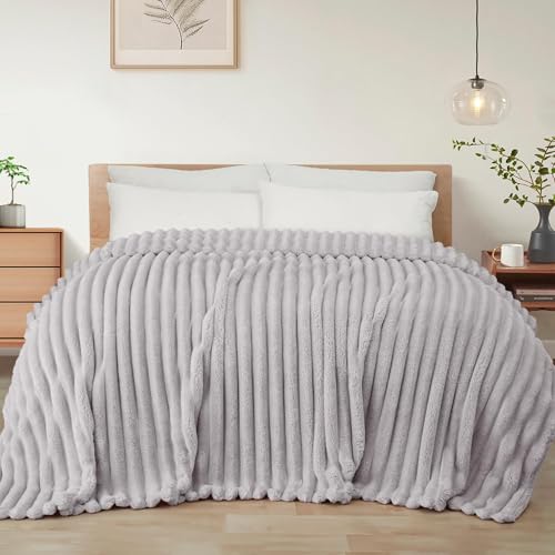 Exclusivo Mezcla King Size Flannel Fleece Blanket, Super Soft Striped Jacquard Bed Blanket, Lightweight Fuzzy Cozy for All Seasons, 90x104 Inches, Light Grey