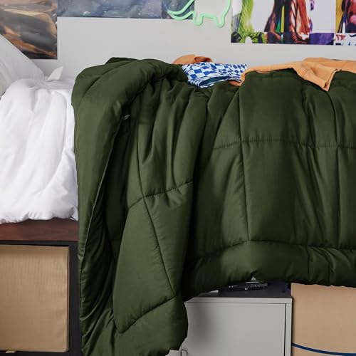 Image of Bedsure Comforter Duvet Insert - Quilted Comforters Twin Size, All Season Duvet, Down Alternative Bedding, with 8 Tabs, Gifts for Women /Men, Olive Green, Twin 88 x 68 Inches