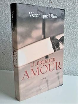 Paperback Le premier amour [French] Book