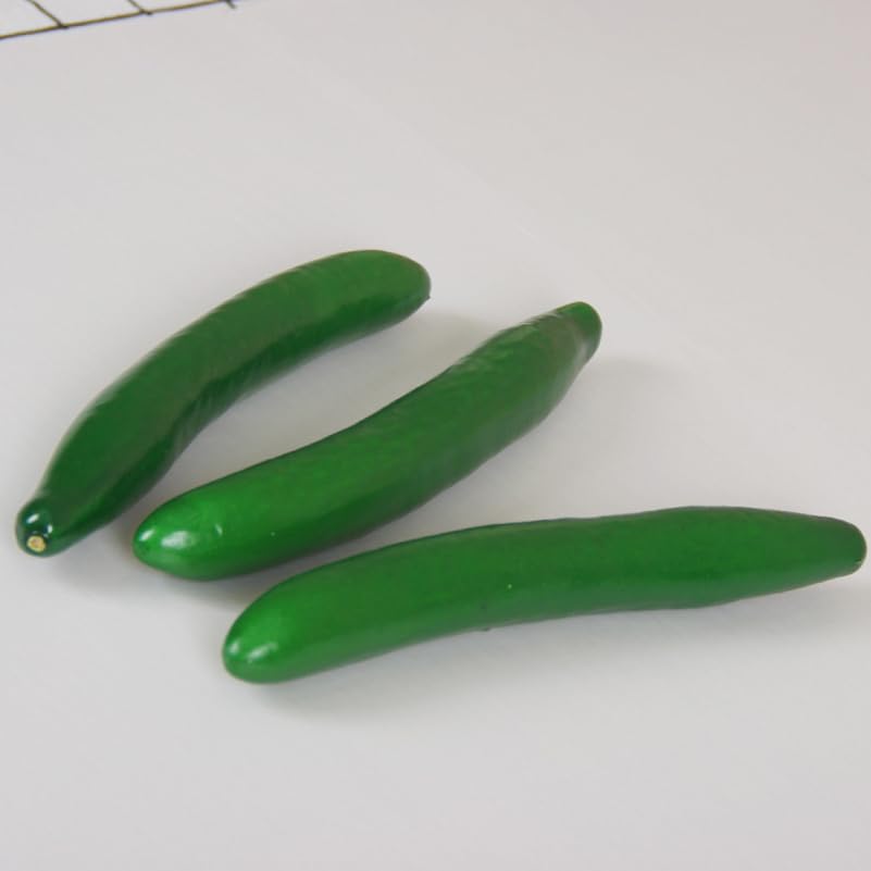 Pepino artificial realista de plástico con acabado texturizado verde 7