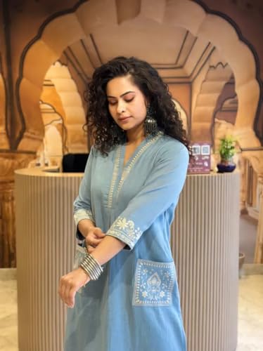 Image of Womens Cotton Slub 3 /4 Sleeves V Neck Co-Ord Set Featuring Floral Print Design On The Hem of The Sleeves and On The Pockets 2 Piece Ethnic Wear