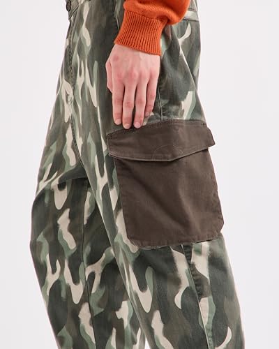 Armani Exchange Men's Slub Stretch Cotton Twill Cargo Pant with All Over Camo Pattern2