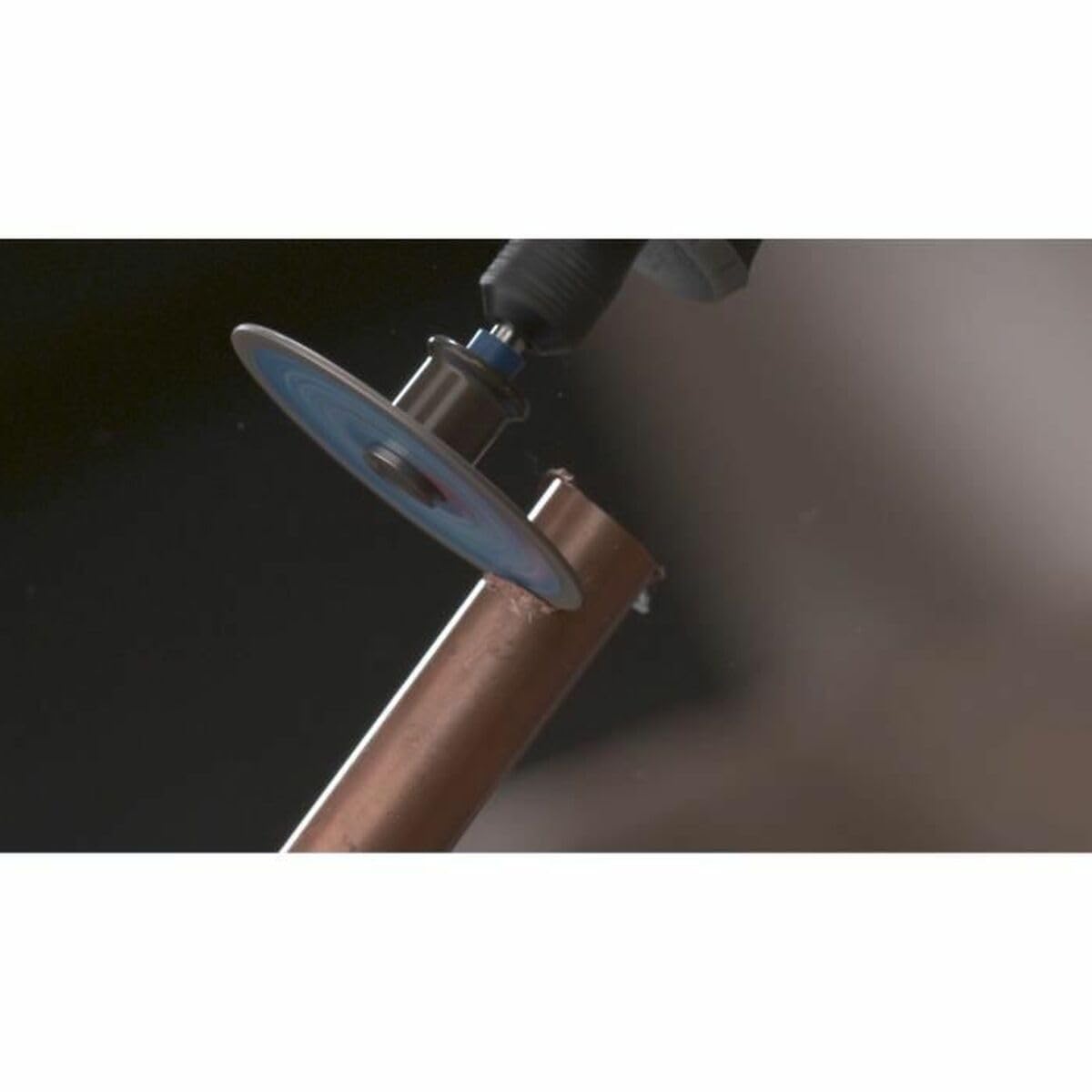 Dremel MAX Wytrzymała tarcza tnąca do metalu (SC456DM) – tarcza tnąca do metalu systemem EZ SpeedClic, 38 mm, maksymalna żywotność