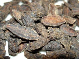 Plum Dragon Herbs Hierba china Xiang Fu Rizoma de pasto de nuez - Hierba china (1 oz) Plum Dragon Herbs Hierba china Xiang Fu Rizoma de pasto de nuez - Hierba china (1 oz)