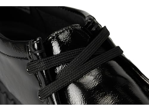 Image of Clarks Torhill Bee Nubuck Schuhe in