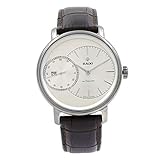 Die R14129106 besitzt ein Leder Armband in braun kombiniert mit einer Faltschließe . Außerdem wurde als Glas der Uhr kratzfestes Saphirglas verwendet